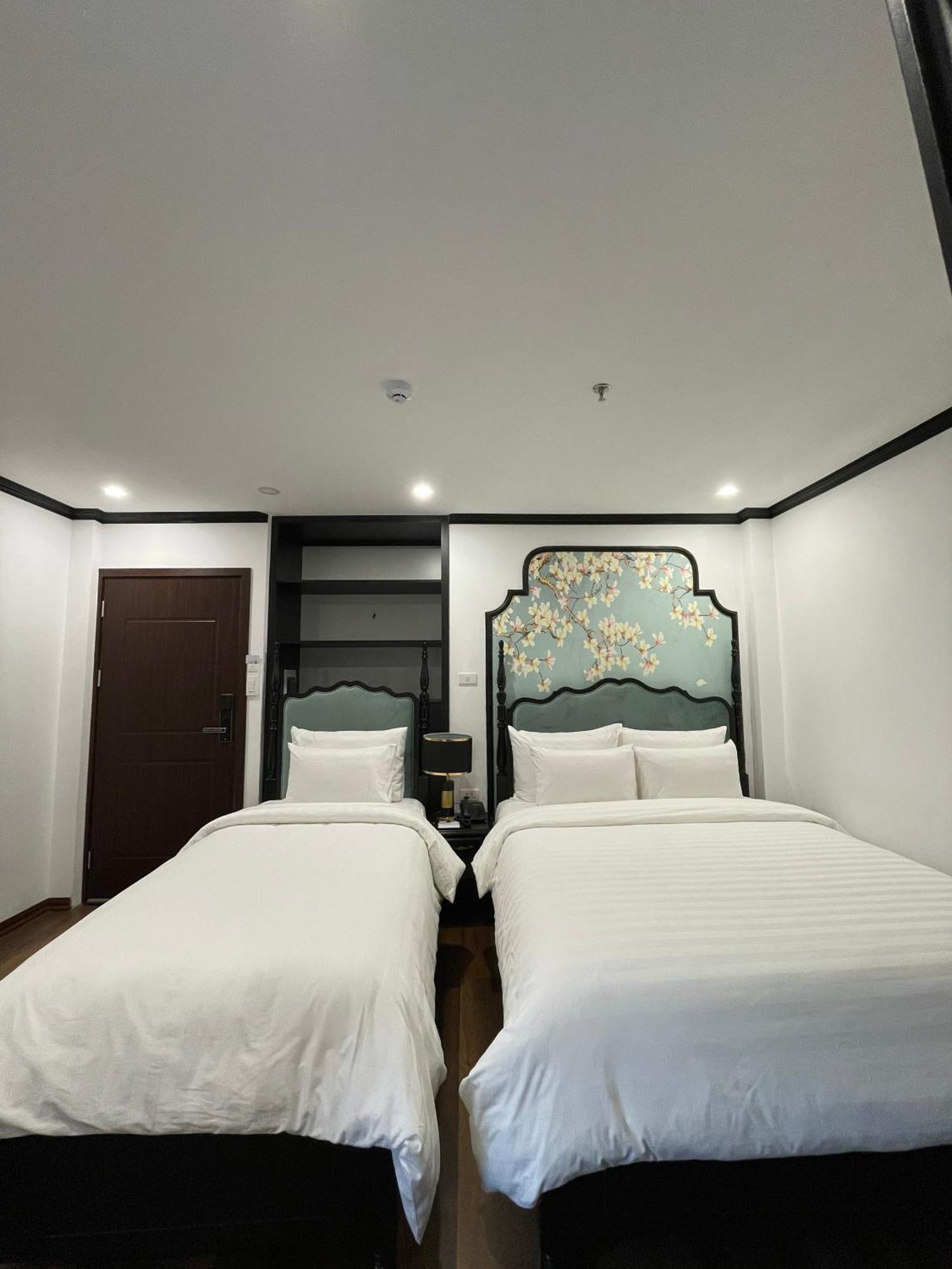 Aquarius Premium Hotel Hanoi Esterno foto