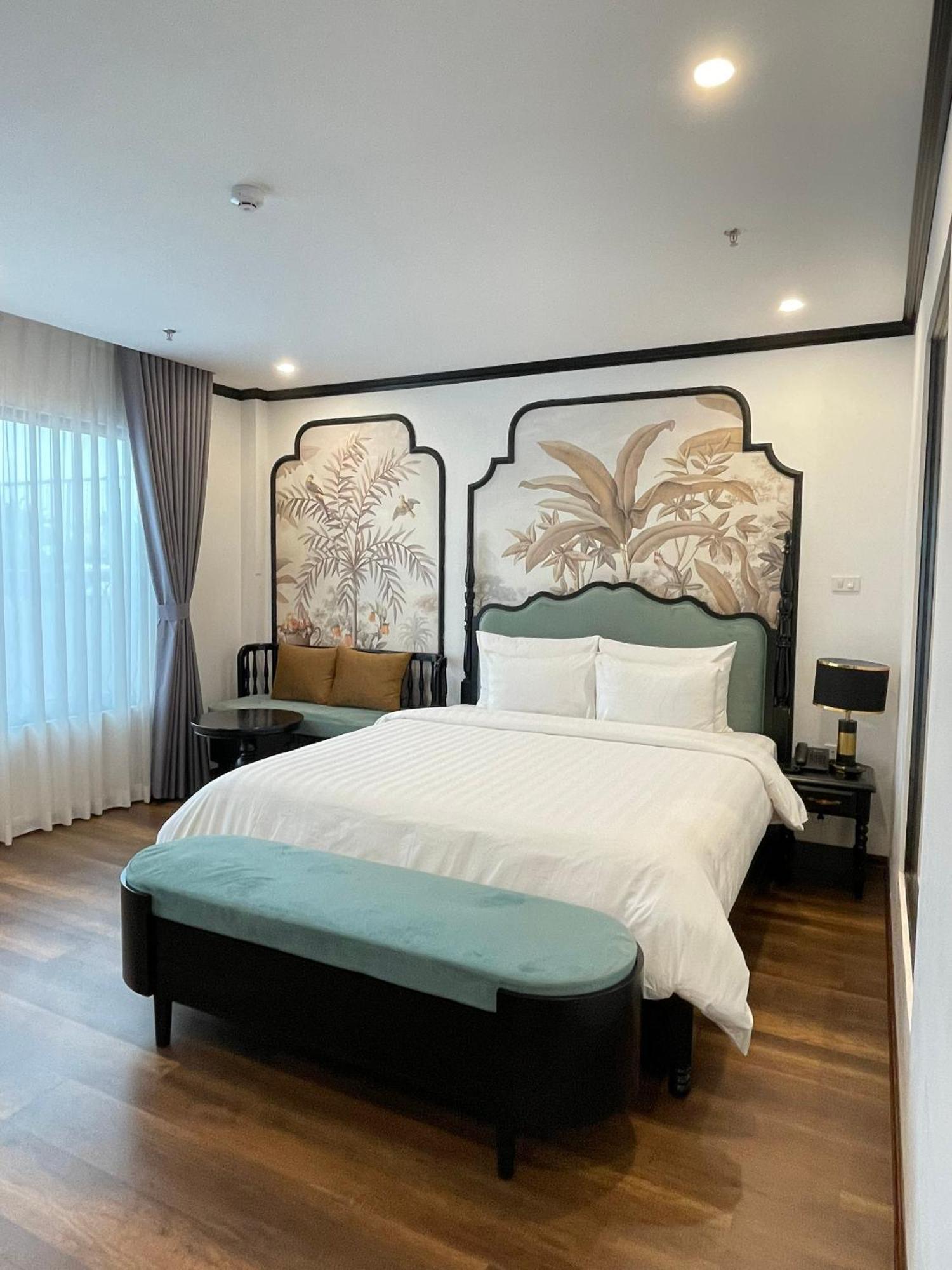 Aquarius Premium Hotel Hanoi Esterno foto