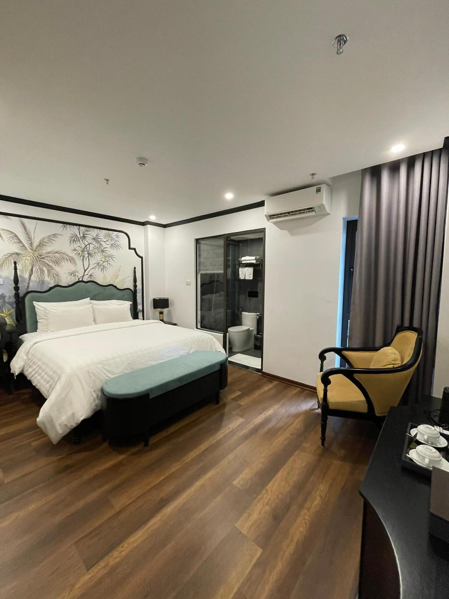 Aquarius Premium Hotel Hanoi Esterno foto