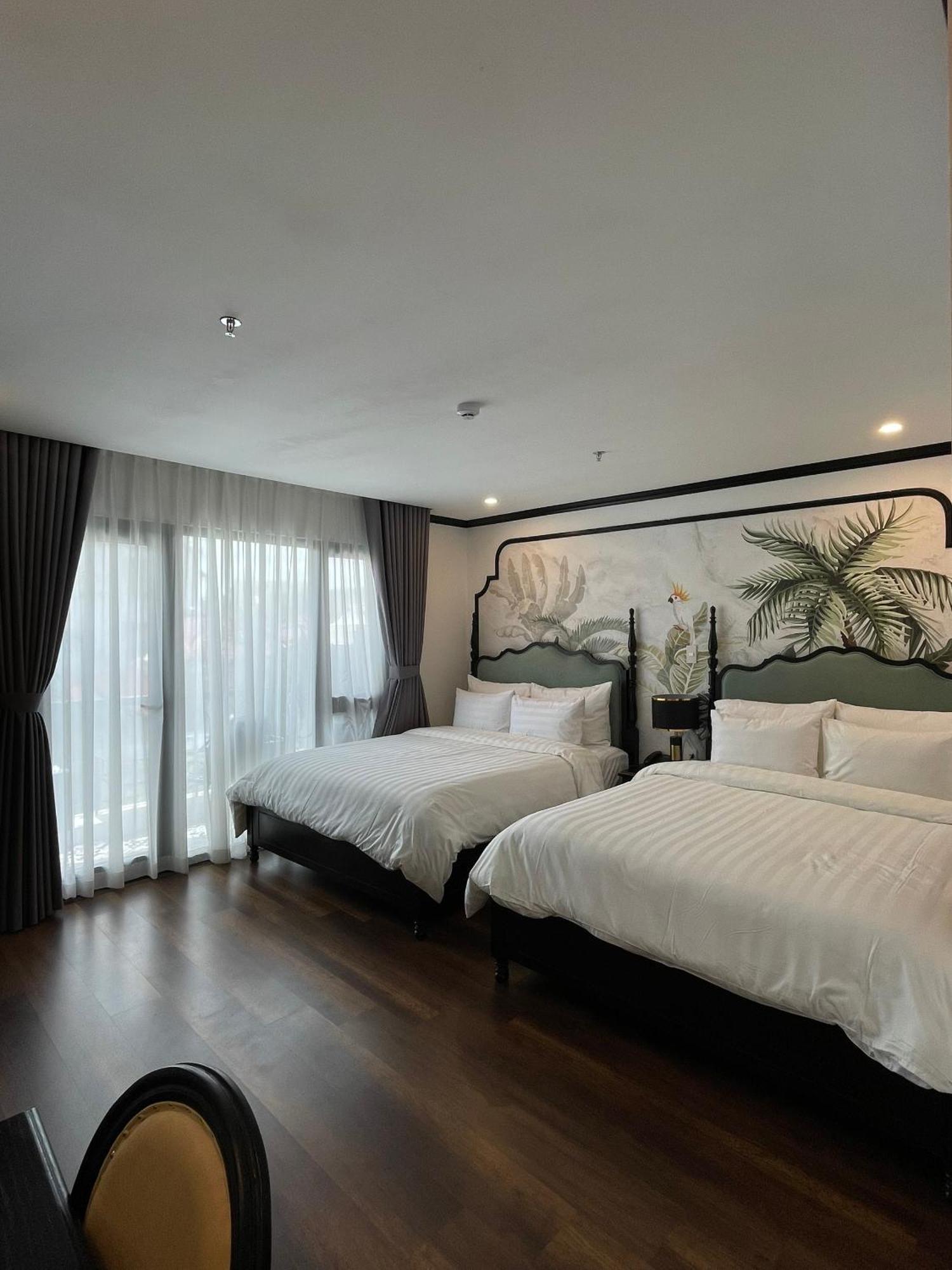 Aquarius Premium Hotel Hanoi Esterno foto